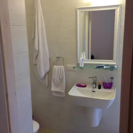 Bed and breakfast Pasha 4*